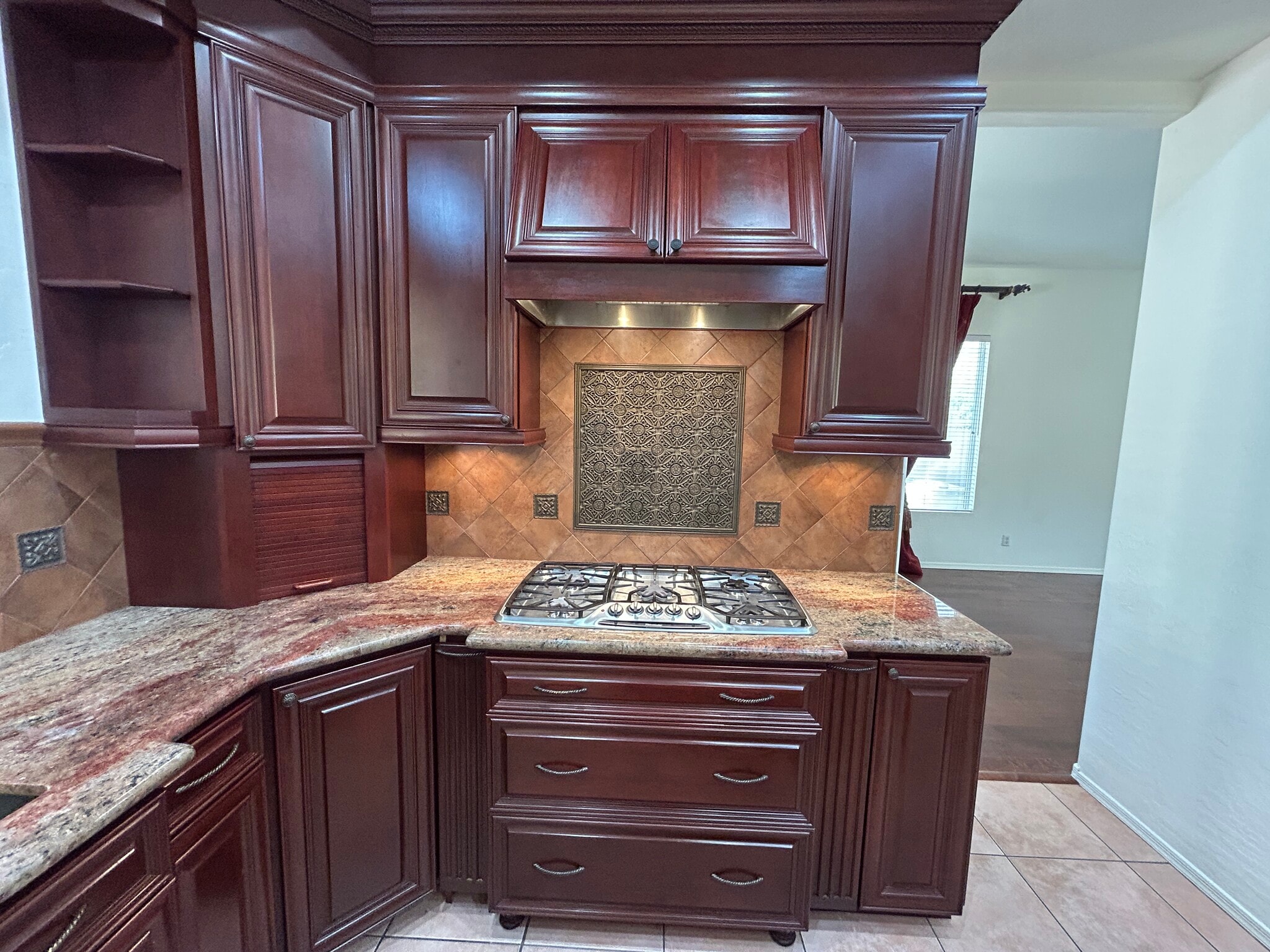Building Photo - 9885 S La Rosa Dr