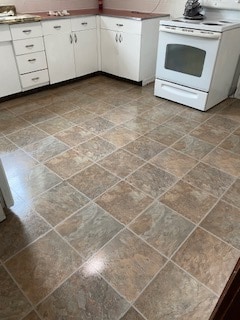 Building Photo - 1733 Lockbourne Rd