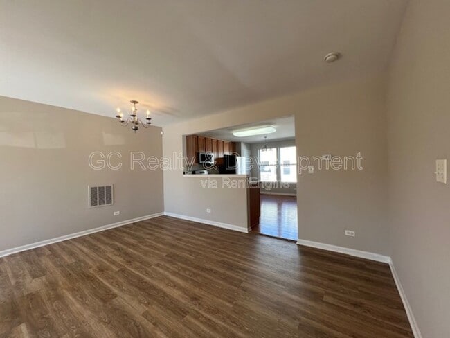 Building Photo - 2452 Emily Ln