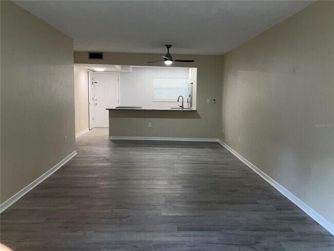 Building Photo - 10351 Regal Dr