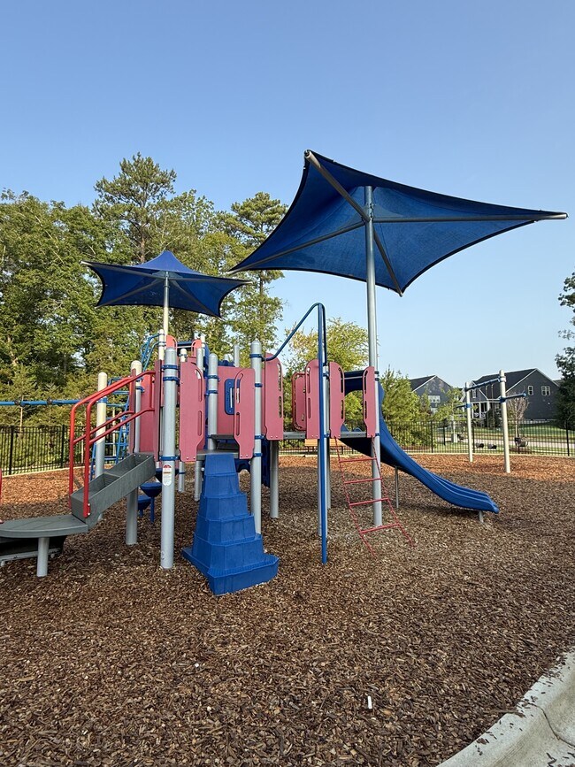 Building Photo - 704 Carraway Garden Dr