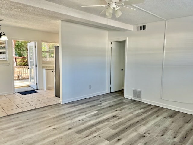 Building Photo - 303 Smith Dr NE