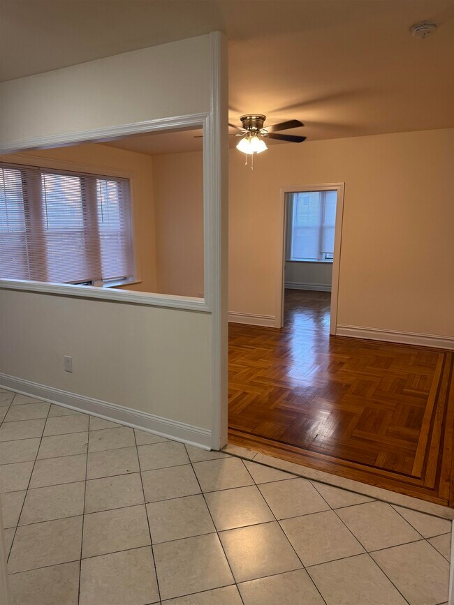 Building Photo - 873 Avenue C