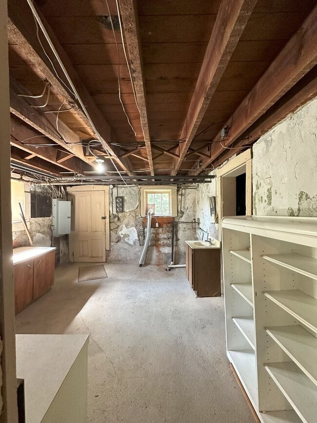 Building Photo - 500 Melmore St