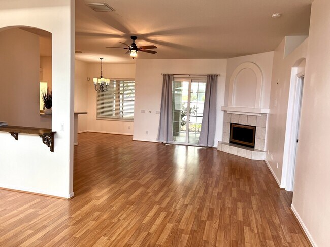 Building Photo - 904 Citrone Ct