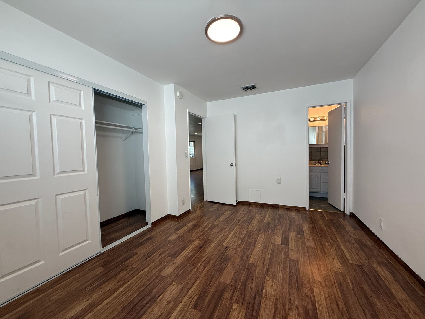 Building Photo - Charming Highland Park Retreat | Spacious 3BD/3BA on a Cul-de-Sac