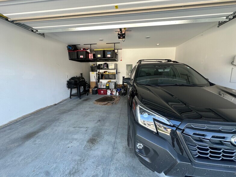 Building Photo - 1615 Mountain Quail Cir