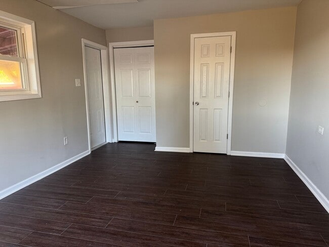 Building Photo - Cozy rural home