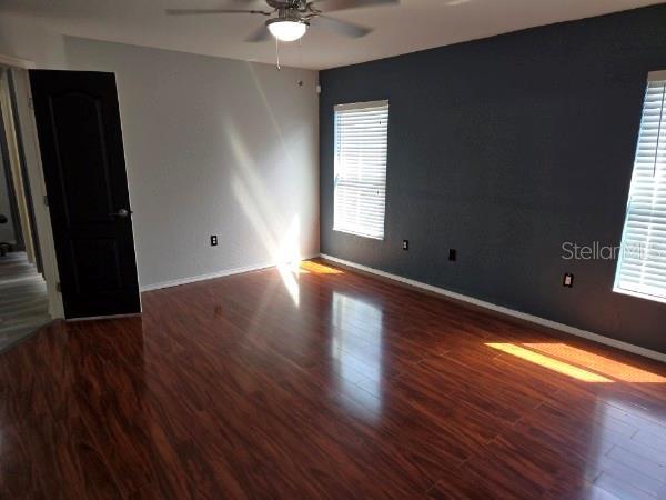 Building Photo - 2235 Lakeridge Dr
