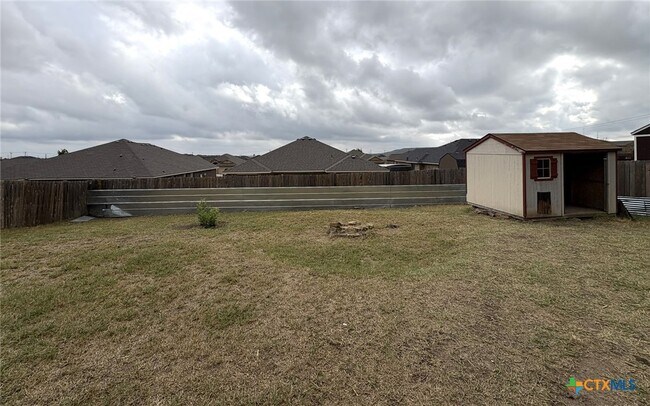 Building Photo - 2404 Griffin Dr
