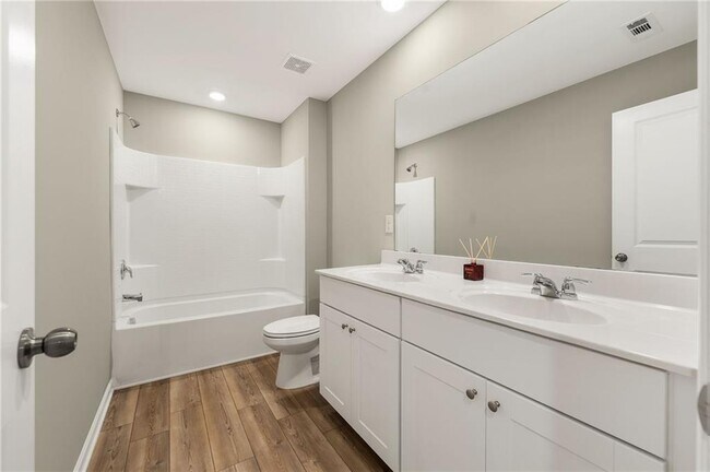 Building Photo - 4335 Magpie Dr