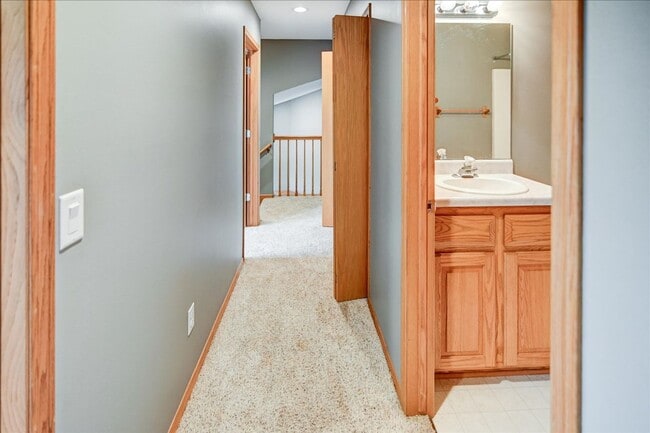 Building Photo - 400 Muirfield Ct