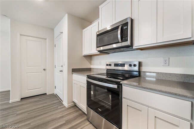 Building Photo - 9472 Peaceful River Ave