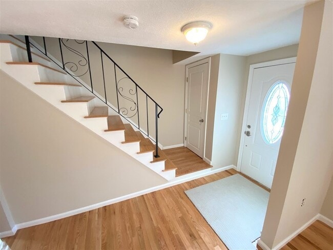 Building Photo - 15 Appaloosa Dr