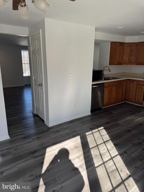 Building Photo - 45414 Gable Square