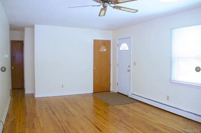 Building Photo - 10 Balder Ct