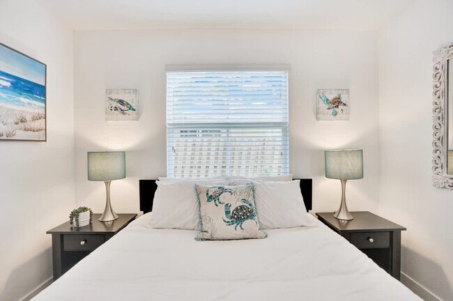 Building Photo - 3316 SE 4th St