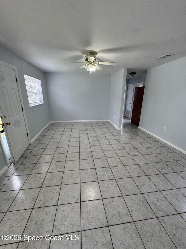 Building Photo - 4480 Gray Ave