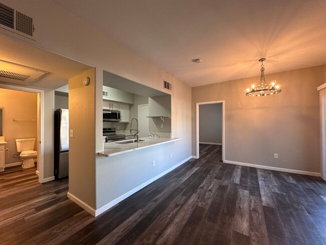 Building Photo - UPGRADED LUXURY 2BED 2 BATH CONDO IN GATED...