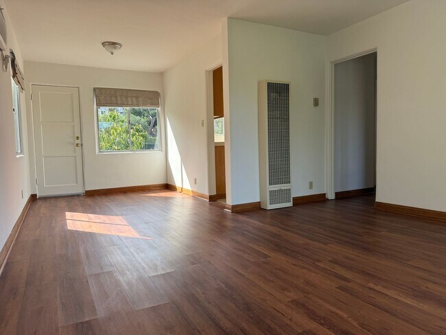 Building Photo - 2564 Corralitas Dr