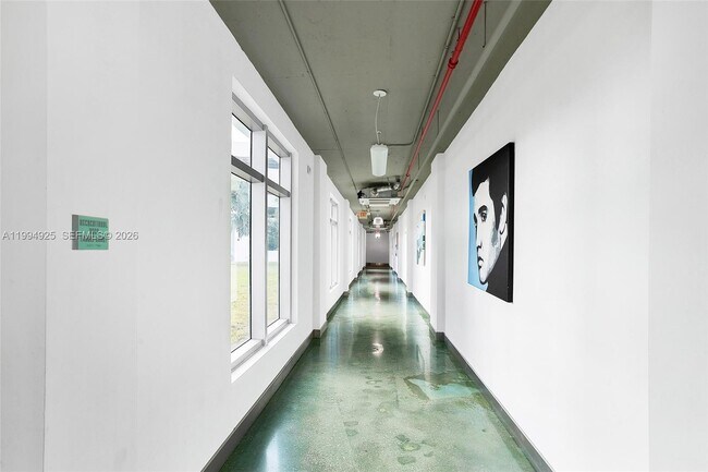 Building Photo - 3029 NE 188th St