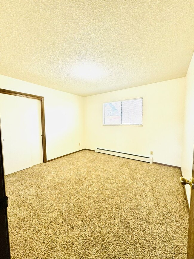 Building Photo - 1633 Elizabeth Ct