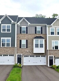 Building Photo - Canonsburg - 3 Bedroom 2.5 Bathroom Townhome For Rent