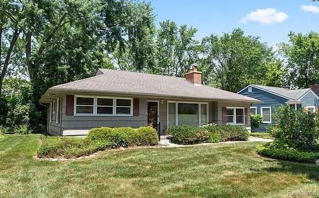 Primary Photo - 15588 Kirkshire Ave