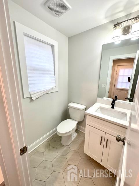 Building Photo - 26 Garibaldi St