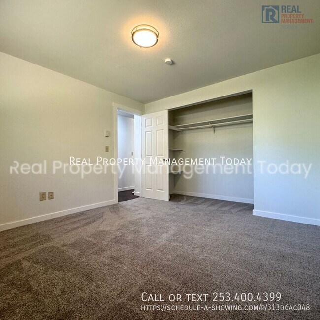 Building Photo - 8511-8513 116 St E