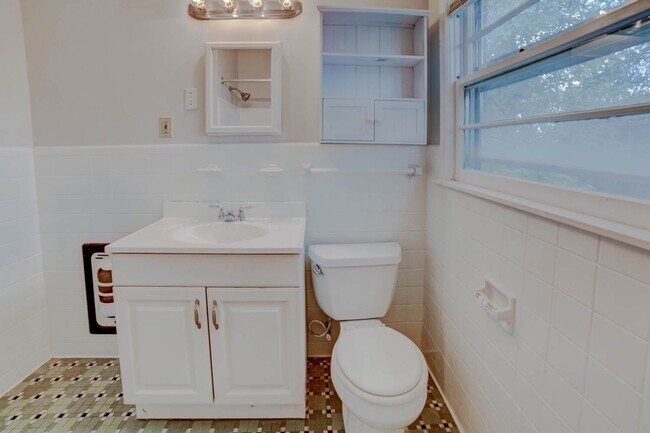 Building Photo - 3 BED 1 BATH /  TULSA FAIRGROUNDS