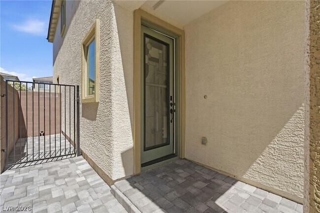 Building Photo - 8025 Texas Hls St