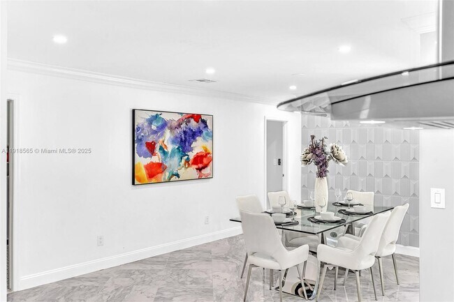 Building Photo - 2191 SW 27th Ln