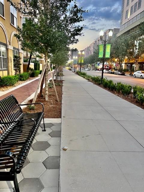 Building Photo - 860 N Orange Ave