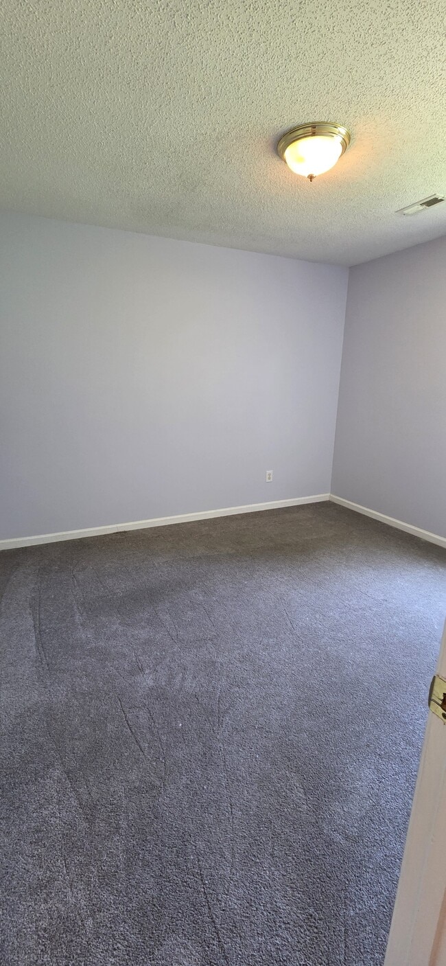 Building Photo - 3508 Selway Dr