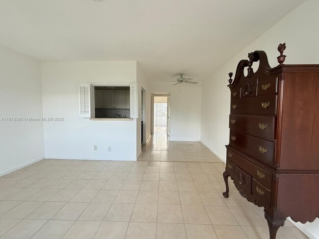 Building Photo - 79 Easthampton D