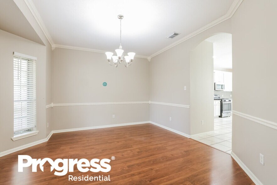 Building Photo - 14518 Southern Magnolia Cir
