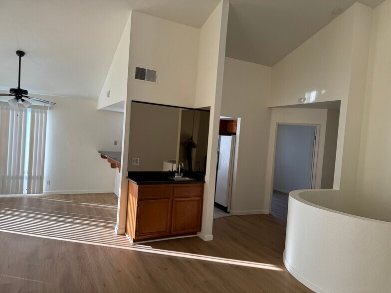 Building Photo - 11433 Madera Rosa Way