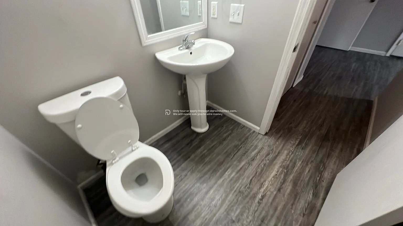 Building Photo - 718 Euclid Ave