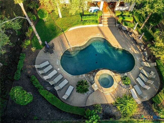 Building Photo - 3107 Sweetwater Cove