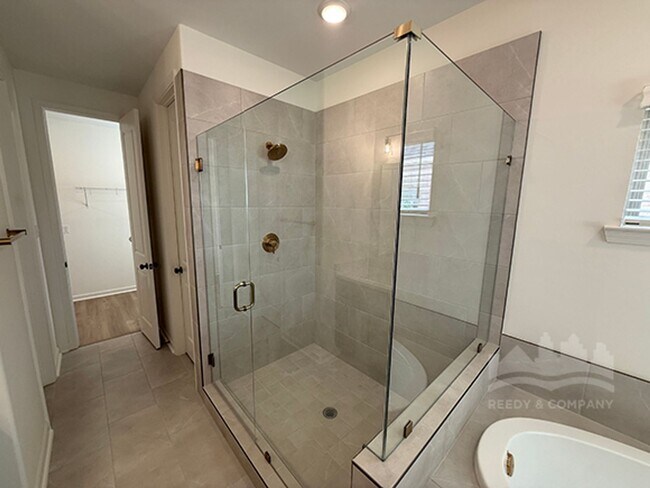 Building Photo - Beautiful NEW BUILD in Cordova!