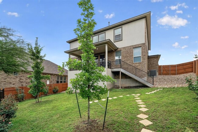 Building Photo - 6312 Empresa Dr