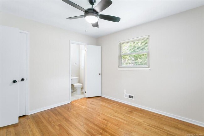 Building Photo - 208 Longhill Rd