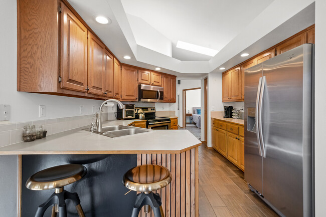 Fully Stocked Kitchen has everything you need. - 18 Tuxford Cir