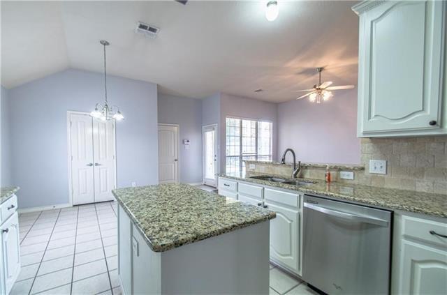 Building Photo - 7712 Laughing Waters Tr