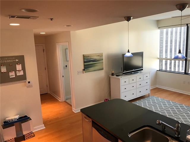 Building Photo - 1200 Main St