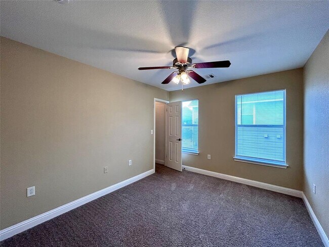 Building Photo - 7202 Meador Ave