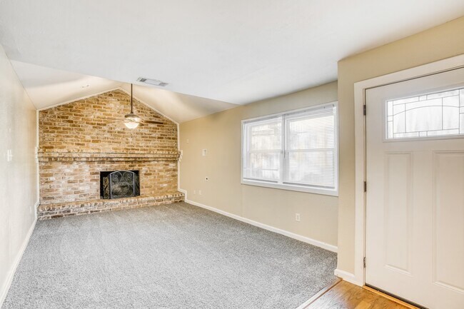 Building Photo - 17828 Cluster Ct