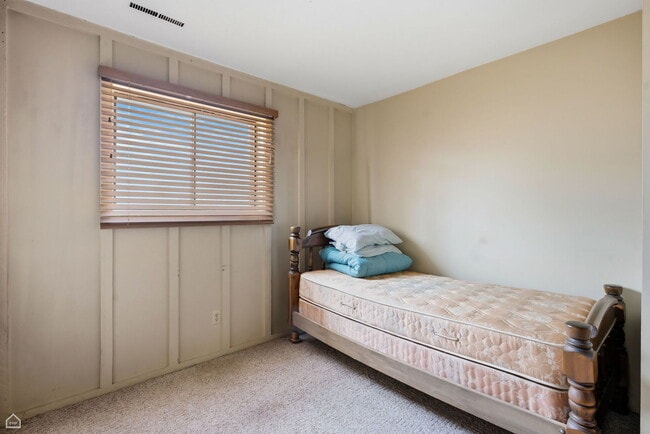 Building Photo - 409 Kensington Dr