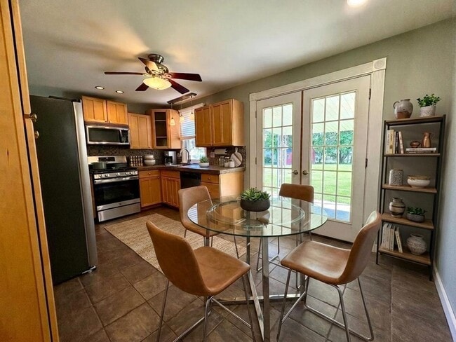 Building Photo - 2 Bedroom Rancher Available in Hershey!